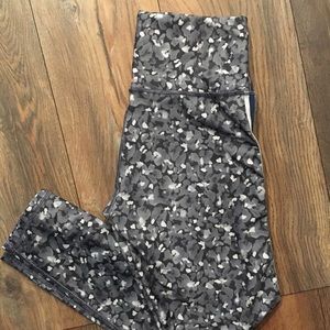 Aerie High Waisted Leggings -M